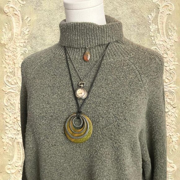 Olive Green Wool Vintage Fall Knit Turtleneck Sweater - Picture 2 of 6